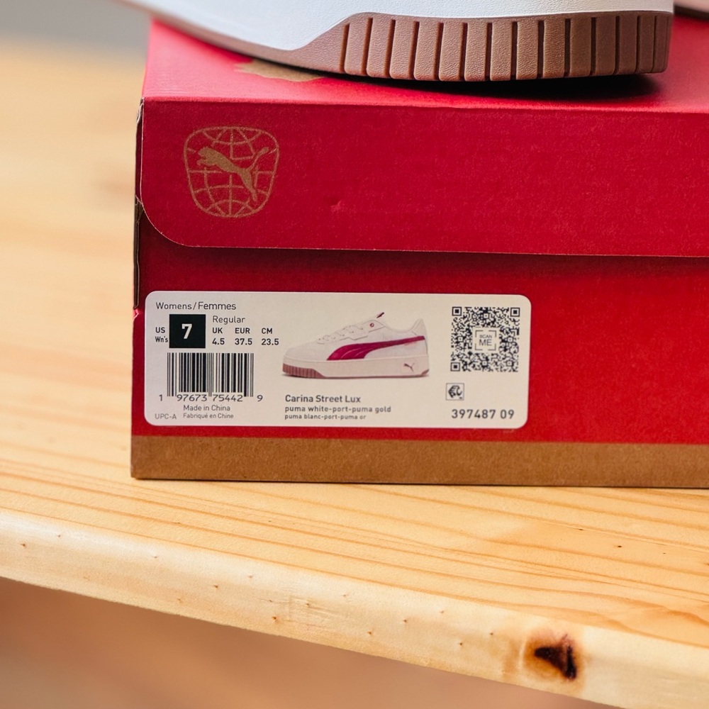 Puma White and Red Sneakers - Picture 5 of 5